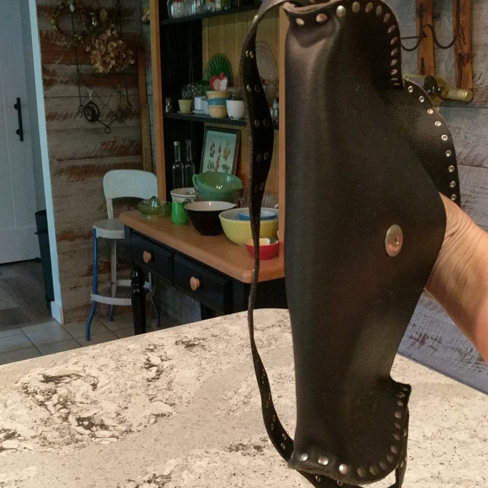 Harley Davidson studded purse - Picture 10 of 10